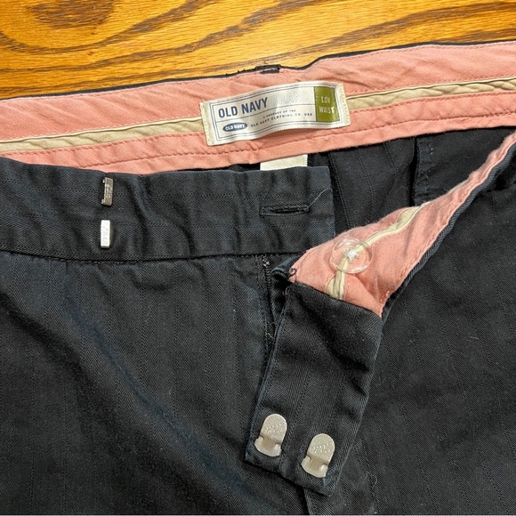 Old Navy Black Flat Bermuda Shorts Y2K - Picture 4 of 11